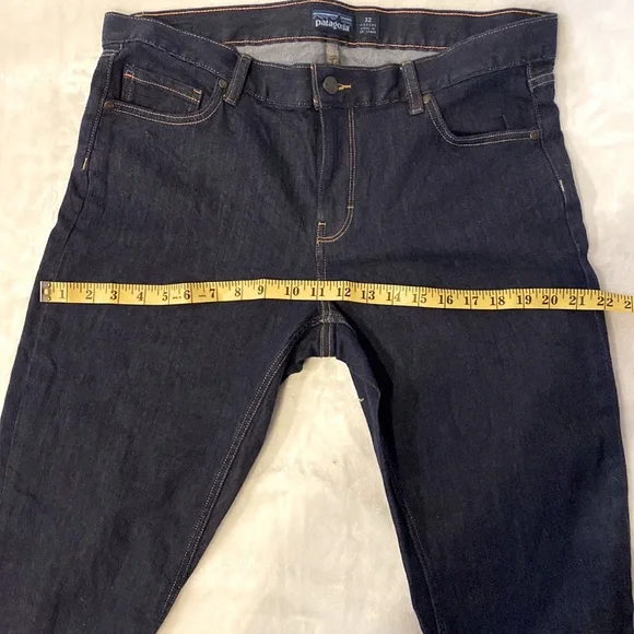 Patagonia Women’s Blue Jeans, 98% Organic Cotton size 32 Slim - Picture 9 of 13
